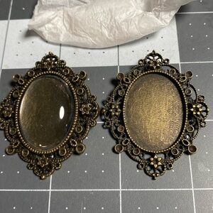 Finding: Bronze Pendant & Glass Blank (2)